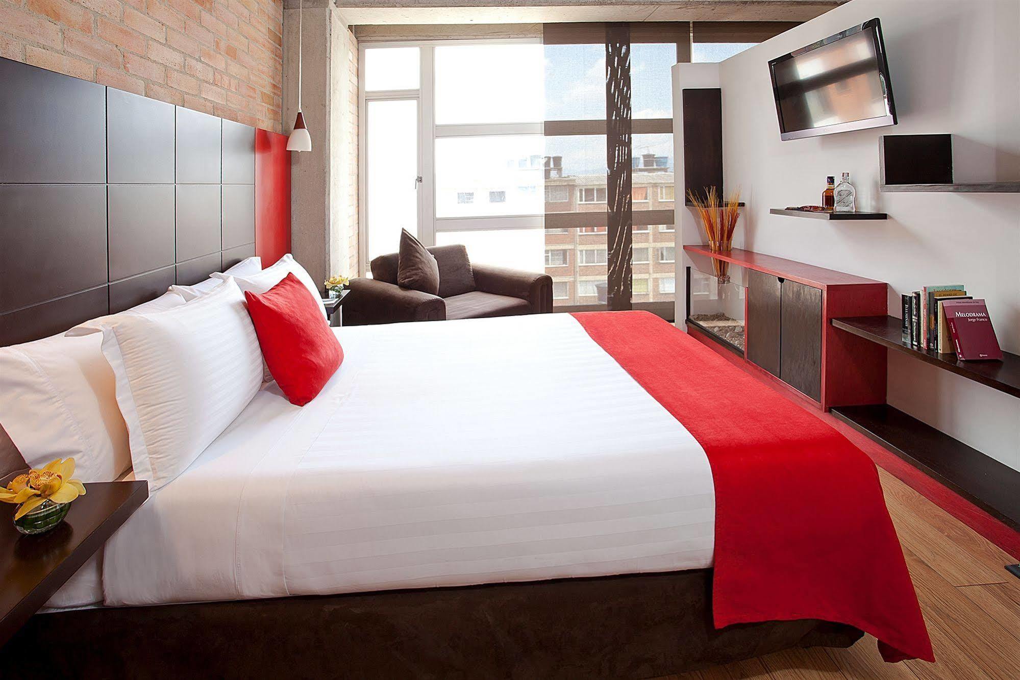 Estelar Apartamentos Aeropuerto Bogotá Esterno foto
