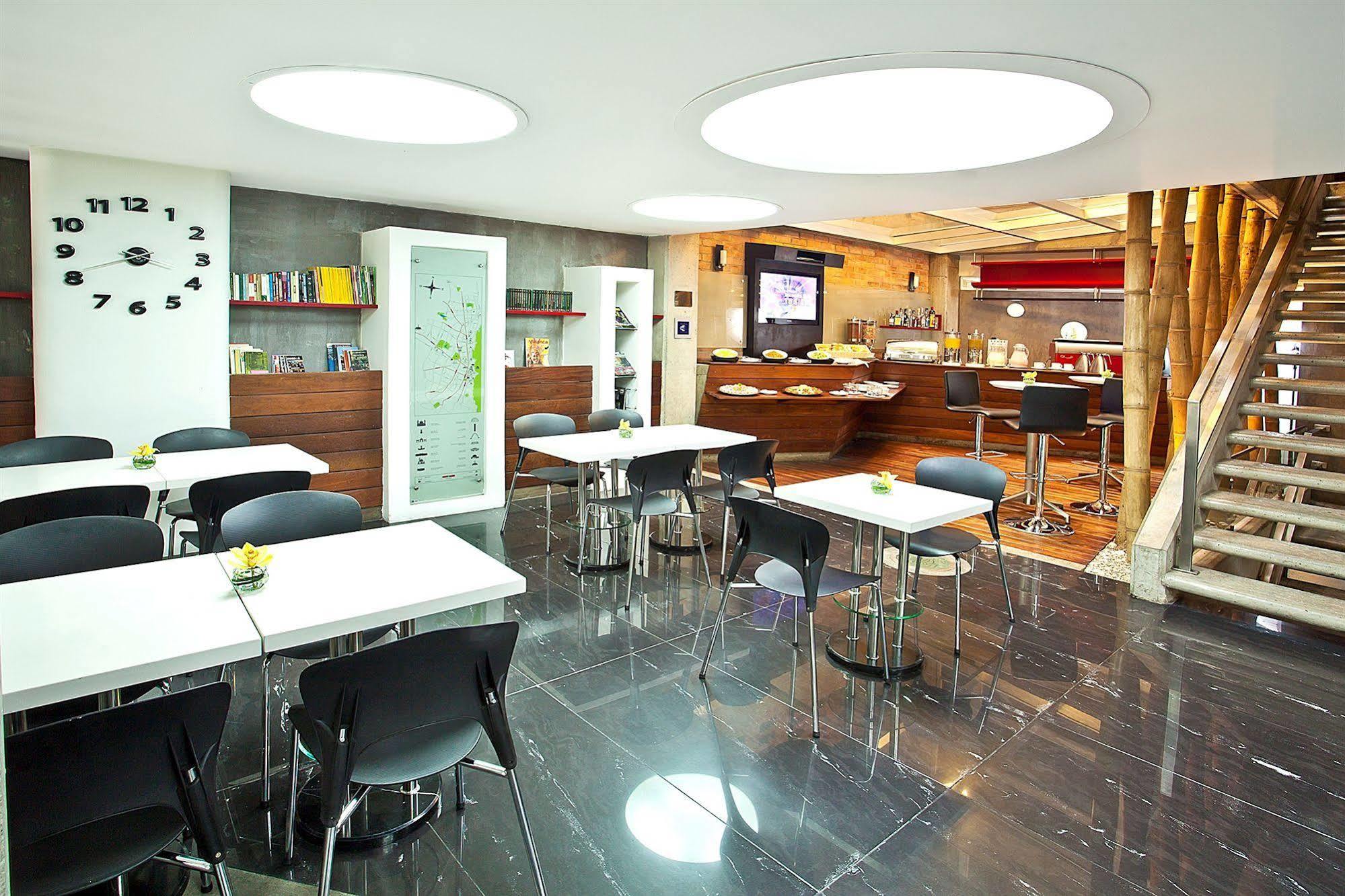 Estelar Apartamentos Aeropuerto Bogotá Esterno foto